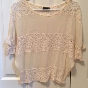 Short sleeve crop top